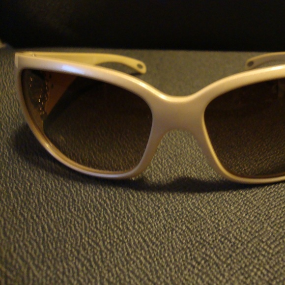 Holiday Sale Find Sunglass Hut coupons and free shipping promo codes for December on RetailMeNot. Today's top Sunglass Hut coupon: 50% Off Any Full-price Sunglass Hut Collection Sunglass Purchase.